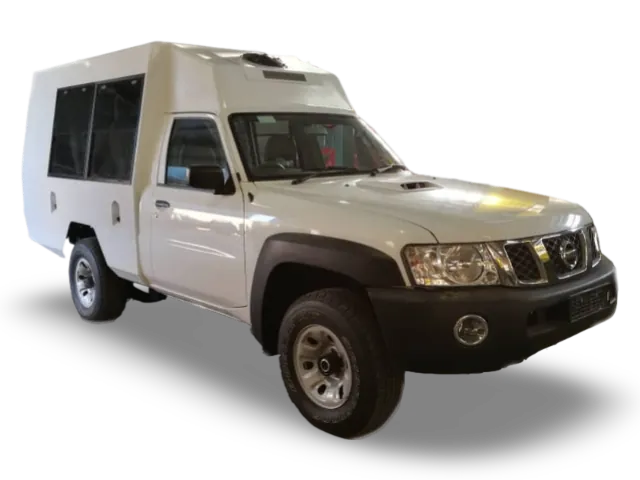 Nissan Patrol 7-Sitzer von Swakopmund Car Hire